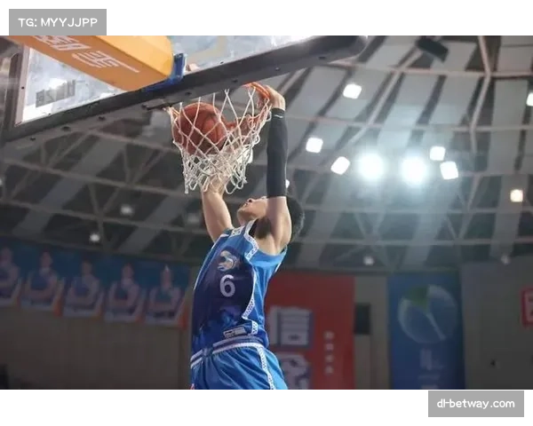 上海久事18连胜险遭福建逆转 末节防守效率骤降引关注